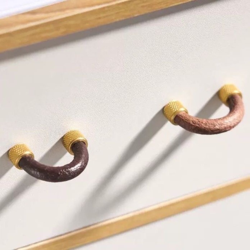 Brass + Leather Cabinet Pulls  - огляд і ціна Leatherwork Hardware