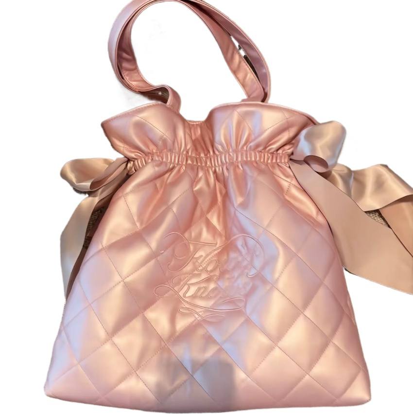Flowerknows Travel Tote Bag Pi - огляд і ціна Leatherwork Flowers