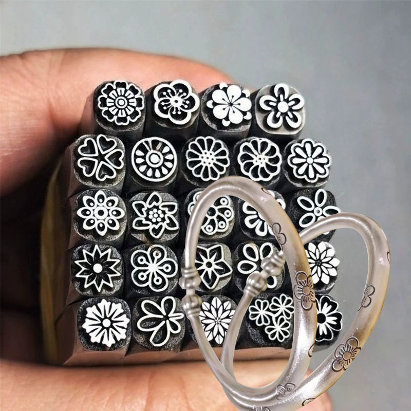 5/7mm Flower Pattern Metal Sta - огляд і ціна Leatherwork Flowers