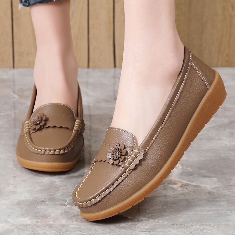 Women's Moccasins Solid Color  - огляд і ціна Leatherwork Flowers